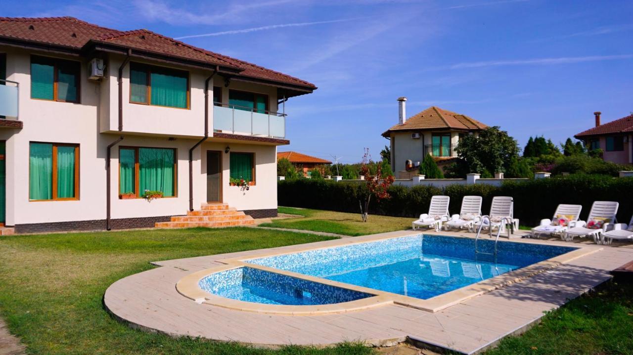Вила Помело - Family Villa Pomelo Bŭlgarevo Eksteriør bilde