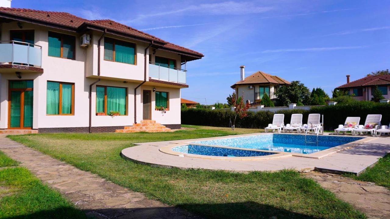 Вила Помело - Family Villa Pomelo Bŭlgarevo Eksteriør bilde