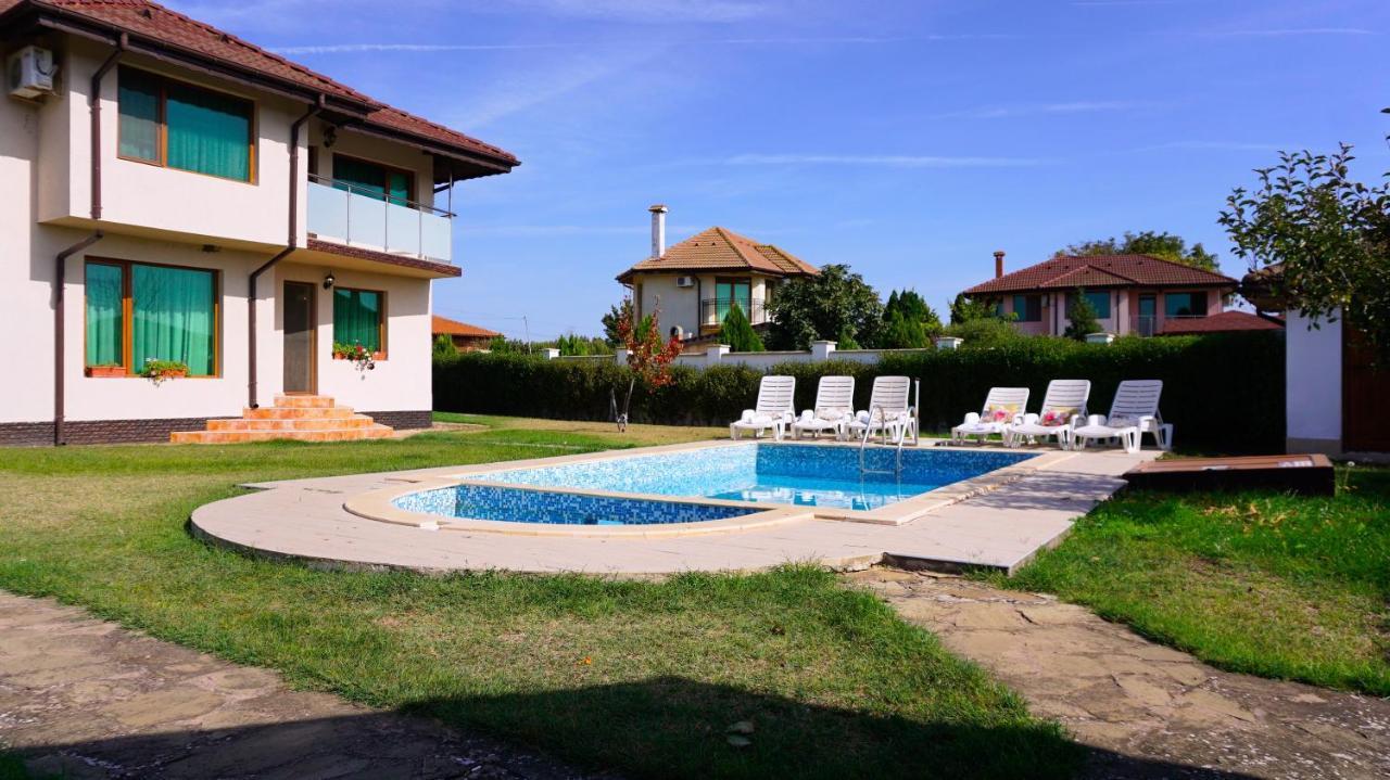 Вила Помело - Family Villa Pomelo Bŭlgarevo Eksteriør bilde